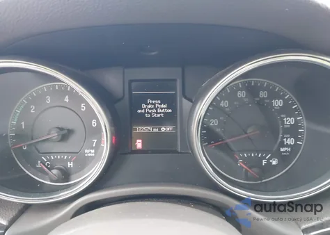 2013 Jeep Grand Cherokee Laredo z USA, uszkodzony, nr VIN 1C4RJFAG4DC587083